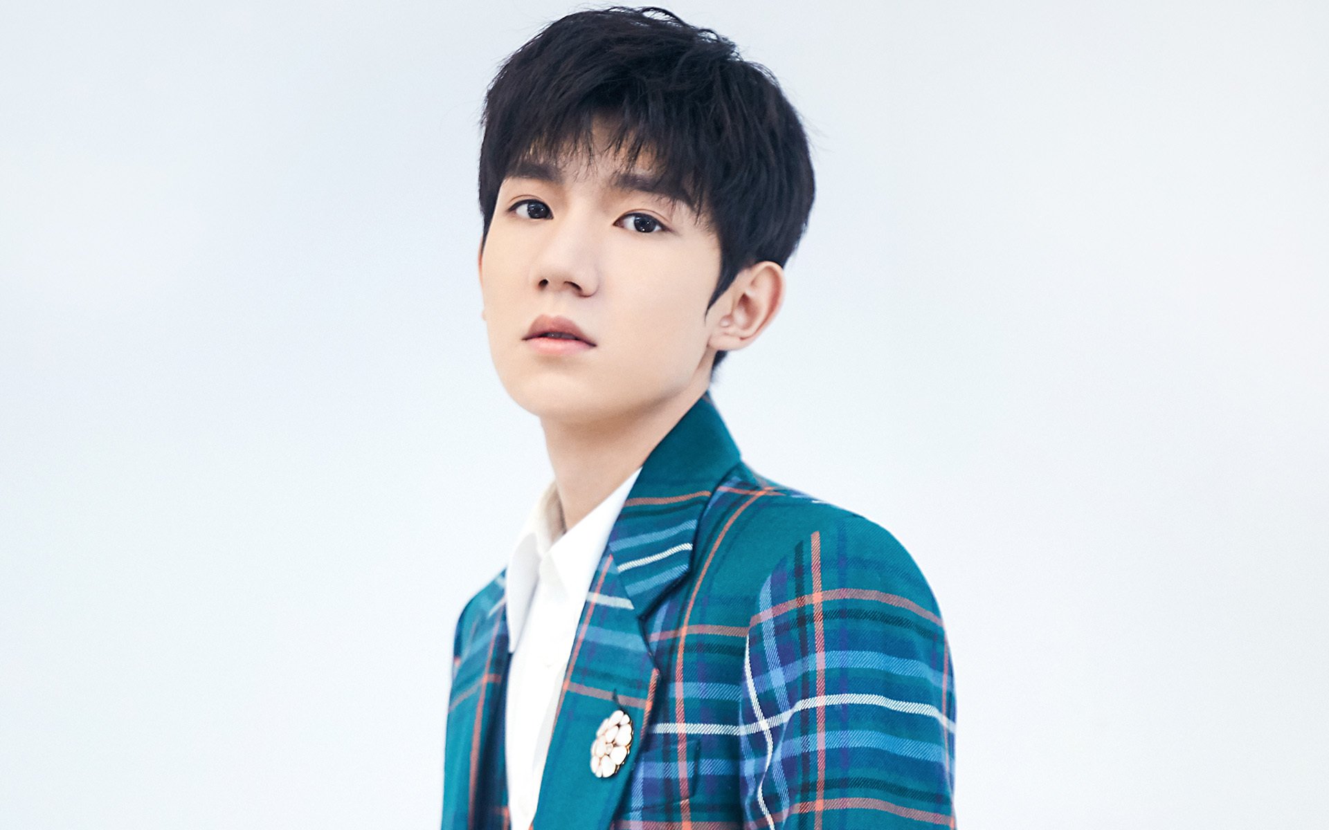 定海神针!当范戴克与亚特兰大隔空共振,跨越足球与篮球的生死战英雄法则